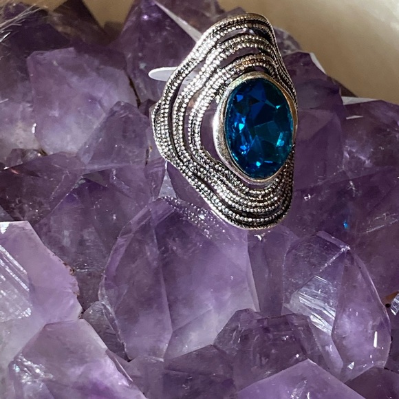 See new listing - Picture 4 of 4